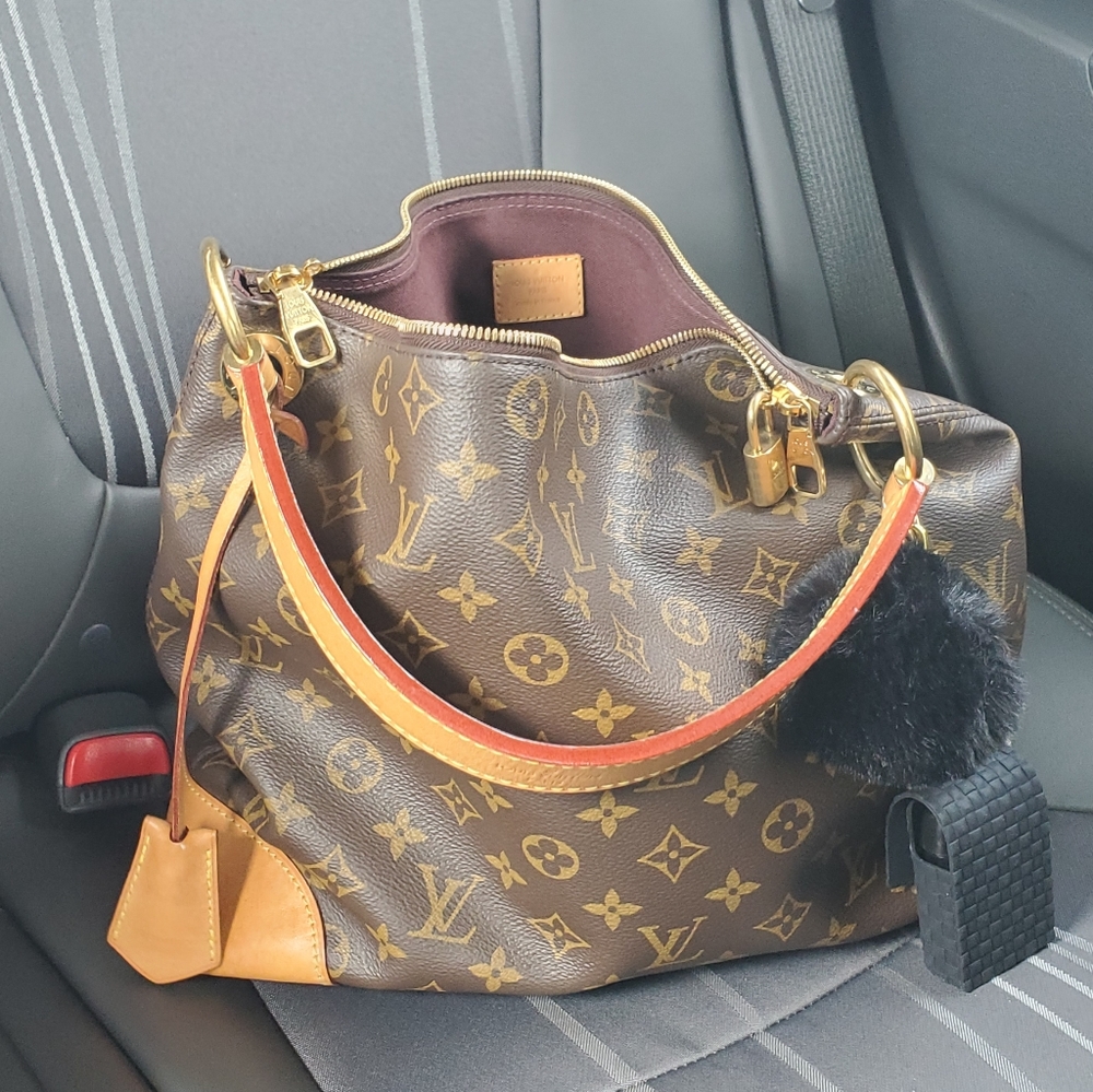 TRADED ❤️ Louis vuitton Berri PM - Picture 1 of 16